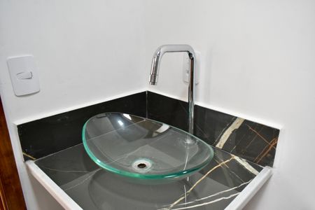 Casa à venda com 175m², 3 quartos e 2 vagasBanheiro da Suíte 1