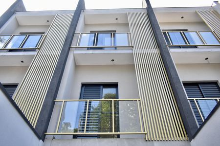 Casa à venda com 175m², 3 quartos e 2 vagasFachada