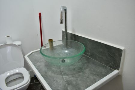 Casa à venda com 175m², 3 quartos e 2 vagasLavabo