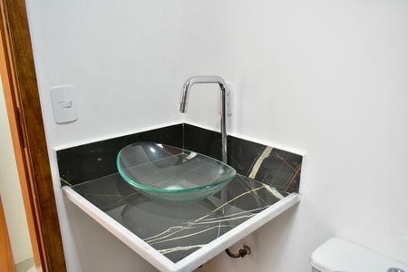 Casa à venda com 175m², 3 quartos e 2 vagasBanheiro da Suíte 1