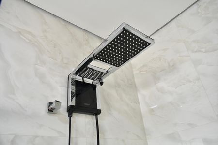 Casa à venda com 175m², 3 quartos e 2 vagasBanheiro da Suíte 2