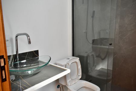 Casa à venda com 175m², 3 quartos e 2 vagasBanheiro da Suíte 3