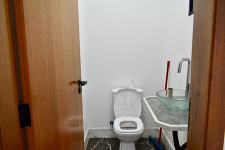 Casa à venda com 175m², 3 quartos e 2 vagasLavabo