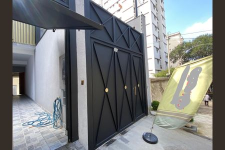 Casa à venda com 175m², 3 quartos e 2 vagasFachada