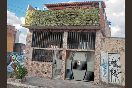 Casa à venda com 150m², 4 quartos e 4 vagas