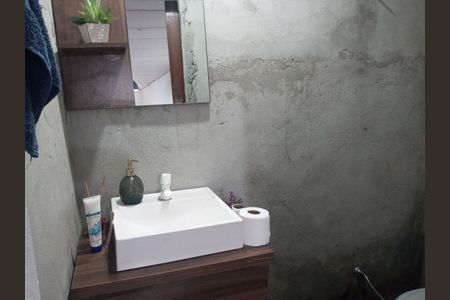 Casa à venda com 150m², 4 quartos e 4 vagas