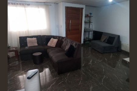 Casa à venda com 150m², 4 quartos e 4 vagas