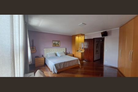 Casa à venda com 175m², 3 quartos e 3 vagas Casa à venda com 175m², 3 quartos e 3 vagasQuarto 1