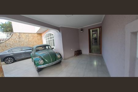 Casa à venda com 175m², 3 quartos e 3 vagas Casa à venda com 175m², 3 quartos e 3 vagasGaragem