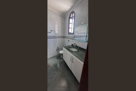 Casa à venda com 175m², 3 quartos e 3 vagas Casa à venda com 175m², 3 quartos e 3 vagasBanheiro 1