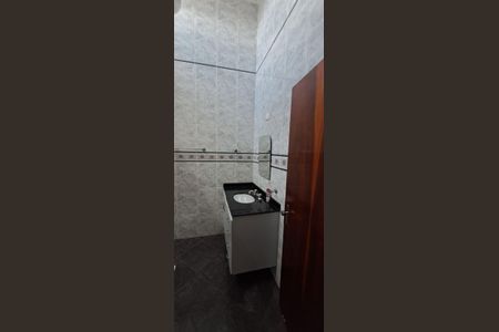 Casa à venda com 175m², 3 quartos e 3 vagas Casa à venda com 175m², 3 quartos e 3 vagasBanheiro 2