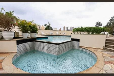 Apartamento à venda com 35m², 1 quarto e 1 vagaÁrea comum 