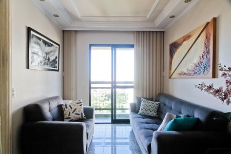 Apartamento à venda com 70m², 3 quartos e 1 vaga Apartamento à venda com 70m², 3 quartos e 1 vagaSala