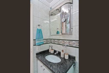 Apartamento à venda com 70m², 3 quartos e 1 vaga Apartamento à venda com 70m², 3 quartos e 1 vagaBanheiro