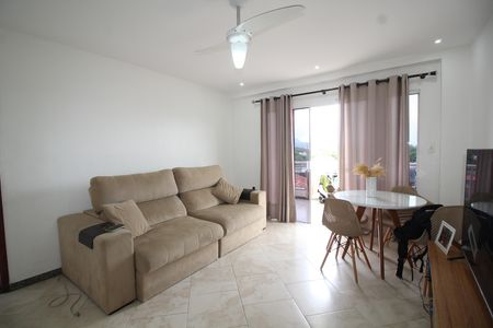 Apartamento à venda com 66m², 2 quartos e 1 vagaSala