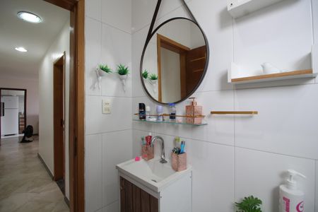 Apartamento à venda com 66m², 2 quartos e 1 vagaBanheiro Social