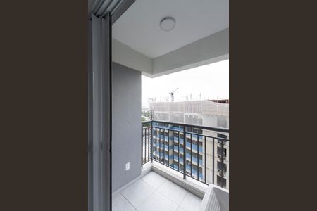 Apartamento à venda com 40m², 2 quartos e 1 vaga Apartamento à venda com 40m², 2 quartos e 1 vagaVaranda