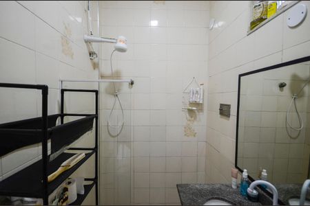 Apartamento para alugar com 52m², 2 quartos e sem vaga Apartamento para alugar com 52m², 2 quartos e sem vagaBanheiro