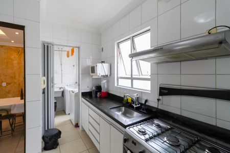 Apartamento à venda com 260m², 4 quartos e 2 vagasCozinha