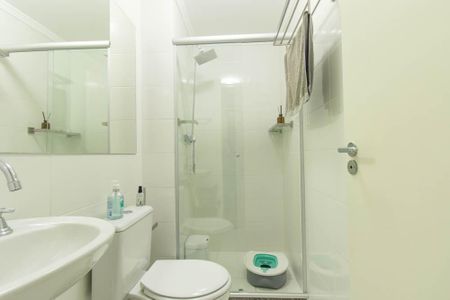 Apartamento para alugar com 133m², 3 quartos e 2 vagas Apartamento para alugar com 133m², 3 quartos e 2 vagasBanheiro Social