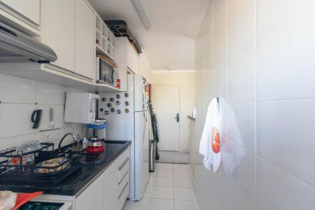 Apartamento para alugar com 133m², 3 quartos e 2 vagas Apartamento para alugar com 133m², 3 quartos e 2 vagasCozinha e Área de Serviço