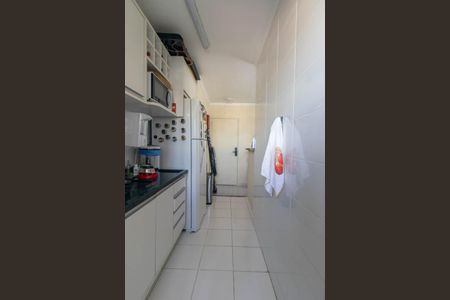 Apartamento para alugar com 133m², 3 quartos e 2 vagas Apartamento para alugar com 133m², 3 quartos e 2 vagasCozinha e Área de Serviço