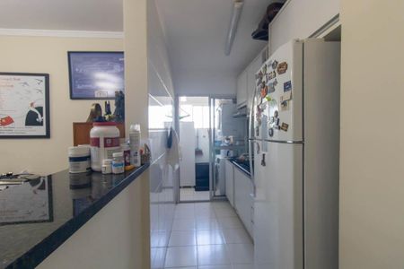 Apartamento para alugar com 133m², 3 quartos e 2 vagas Apartamento para alugar com 133m², 3 quartos e 2 vagasCozinha e Área de Serviço