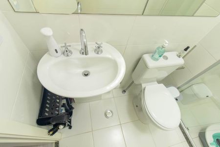 Apartamento para alugar com 133m², 3 quartos e 2 vagas Apartamento para alugar com 133m², 3 quartos e 2 vagasBanheiro Social