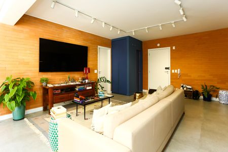 Apartamento à venda com 100m², 2 quartos e 1 vaga Apartamento à venda com 100m², 2 quartos e 1 vagaSala