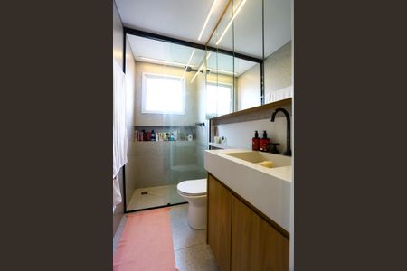 Apartamento à venda com 100m², 2 quartos e 1 vaga Apartamento à venda com 100m², 2 quartos e 1 vagaBanheiro da Suíte 2