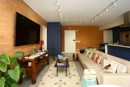 Apartamento à venda com 100m², 2 quartos e 1 vaga Apartamento à venda com 100m², 2 quartos e 1 vagaSala