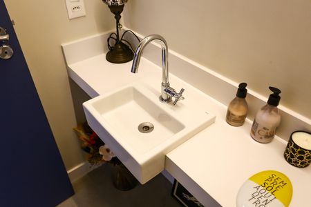 Apartamento à venda com 100m², 2 quartos e 1 vaga Apartamento à venda com 100m², 2 quartos e 1 vagaLavabo