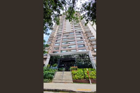 Apartamento à venda com 100m², 2 quartos e 1 vaga Apartamento à venda com 100m², 2 quartos e 1 vagaFachada