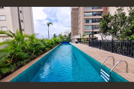 Apartamento à venda com 100m², 2 quartos e 1 vaga Apartamento à venda com 100m², 2 quartos e 1 vagaÁrea comum - Piscina