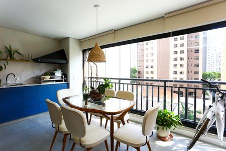 Apartamento à venda com 100m², 2 quartos e 1 vaga Apartamento à venda com 100m², 2 quartos e 1 vagaVaranda da Sala