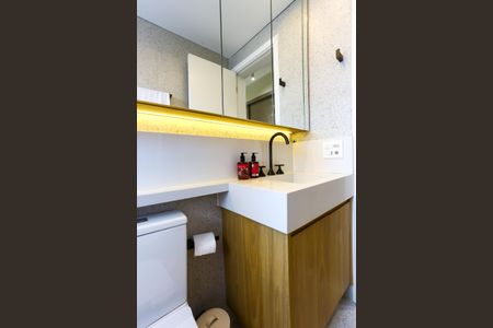 Apartamento à venda com 100m², 2 quartos e 1 vaga Apartamento à venda com 100m², 2 quartos e 1 vagaBanheiro da Suíte 2