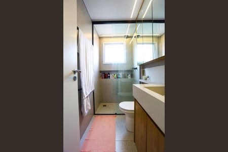 Apartamento à venda com 100m², 2 quartos e 1 vaga Apartamento à venda com 100m², 2 quartos e 1 vagaBanheiro da Suíte 2