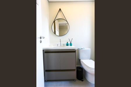 Apartamento à venda com 100m², 2 quartos e 1 vaga Apartamento à venda com 100m², 2 quartos e 1 vagaBanheiro da Suíte 1