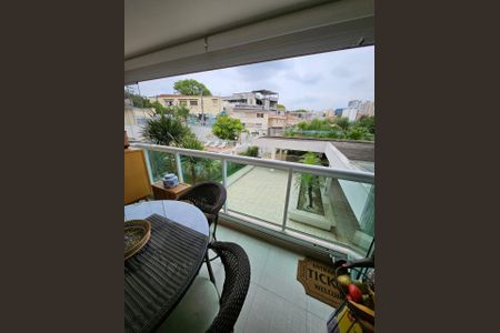 Apartamento à venda com 76m², 2 quartos e 2 vagasFoto 01