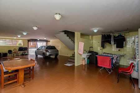 Casa à venda com 321m², 3 quartos e 6 vagasGaragem