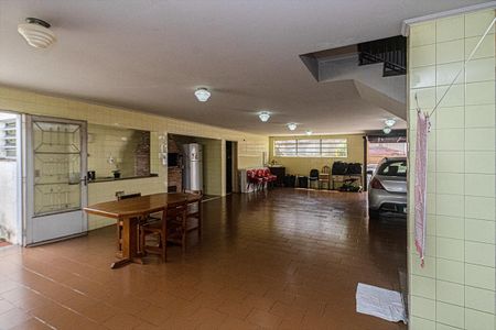 Casa à venda com 321m², 3 quartos e 6 vagasGaragem