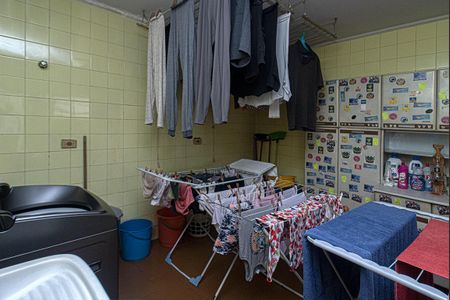 Casa à venda com 321m², 3 quartos e 6 vagasÁrea de Serviço