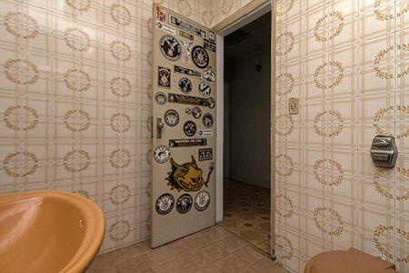 Casa à venda com 321m², 3 quartos e 6 vagasBanheiro