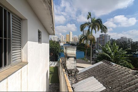 Casa à venda com 321m², 3 quartos e 6 vagasAcesso lateral