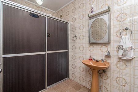 Casa à venda com 321m², 3 quartos e 6 vagasBanheiro