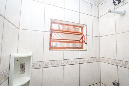 Casa para alugar com 35m², 1 quarto e sem vaga Casa para alugar com 35m², 1 quarto e sem vagaBanheiro