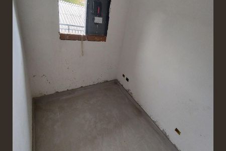 Apartamento à venda com 2 quartos, 34m² em Vila Antonieta, São Paulo