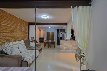 Casa à venda com 300m², 3 quartos e 4 vagasSala