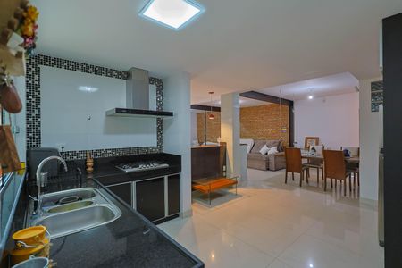 Casa à venda com 300m², 3 quartos e 4 vagasCozinha