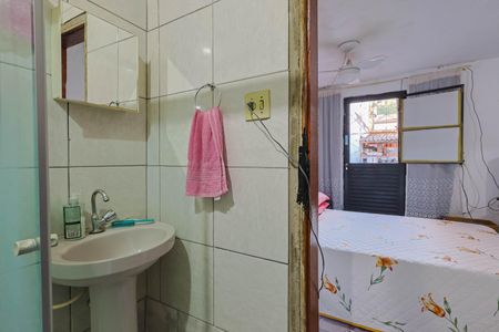 Casa à venda com 620m², 4 quartos e sem vagaBanheiro da Suíte